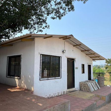 Happy Land Farm Hotel Karjat Exterior foto