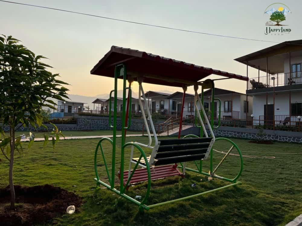 Happy Land Farm Hotel Karjat Exterior foto